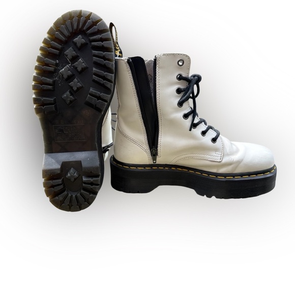 Dr. Martens Jadon White Leather Platform Boots – Women’s Size 9 US - Picture 8 of 9